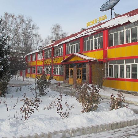 Otel Issyk-Kul カラコル エクステリア 写真