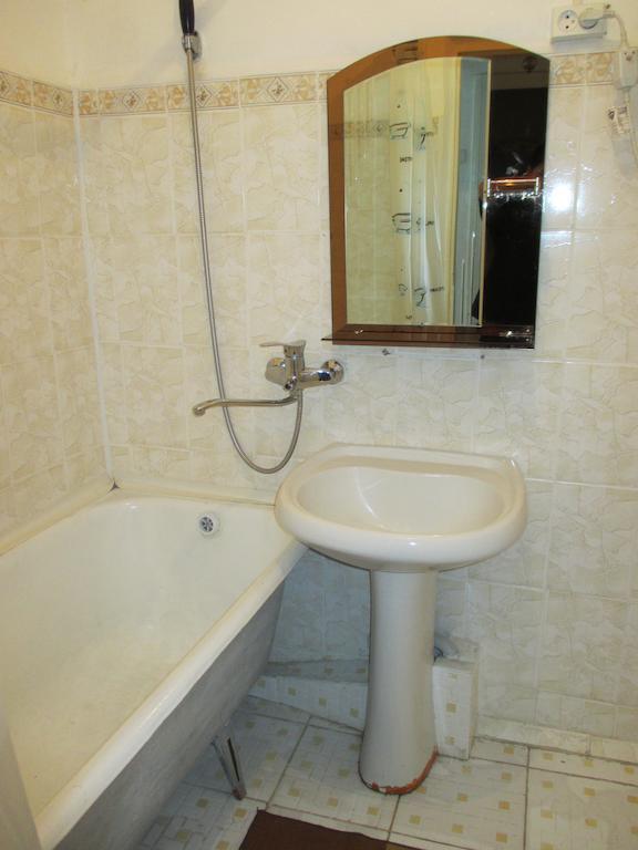 Otel Issyk-Kul カラコル 部屋 写真