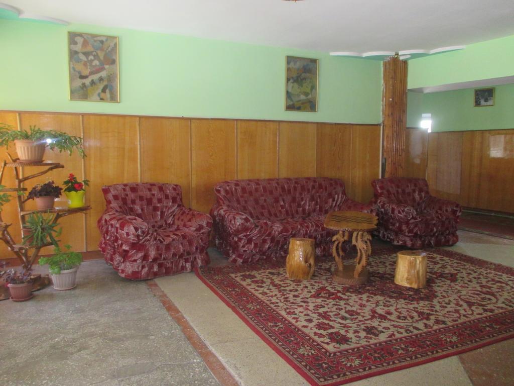 Otel Issyk-Kul カラコル エクステリア 写真