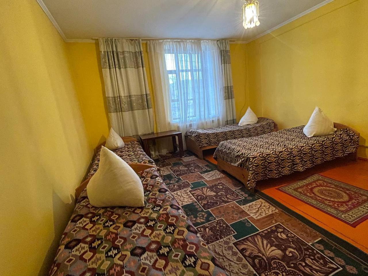 Otel Issyk-Kul カラコル エクステリア 写真
