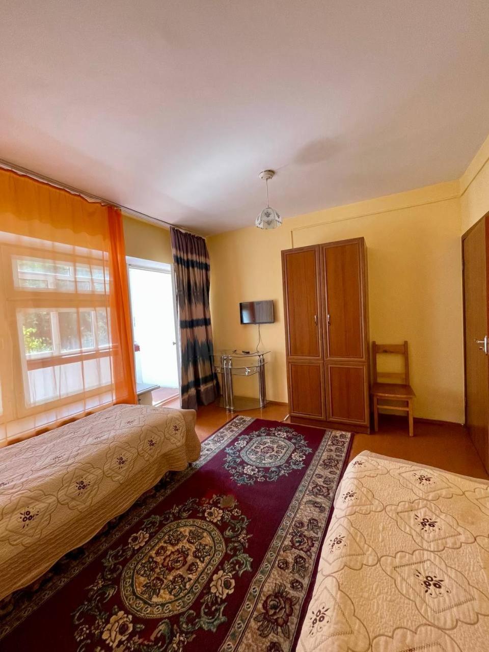 Otel Issyk-Kul カラコル エクステリア 写真