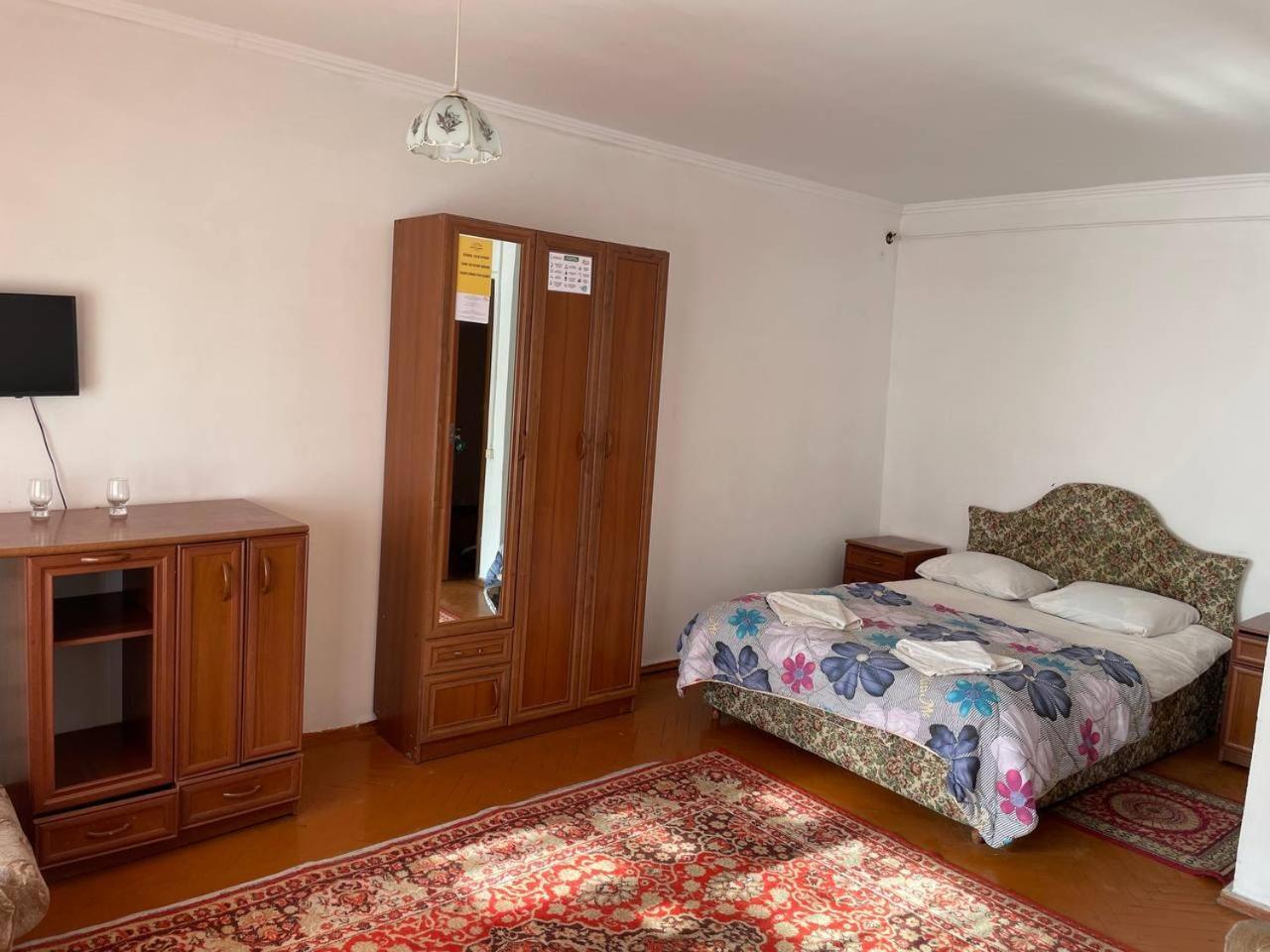 Otel Issyk-Kul カラコル エクステリア 写真