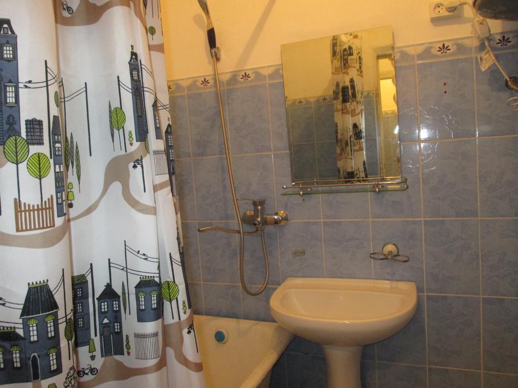 Otel Issyk-Kul カラコル エクステリア 写真