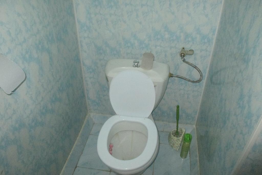 Otel Issyk-Kul カラコル 部屋 写真