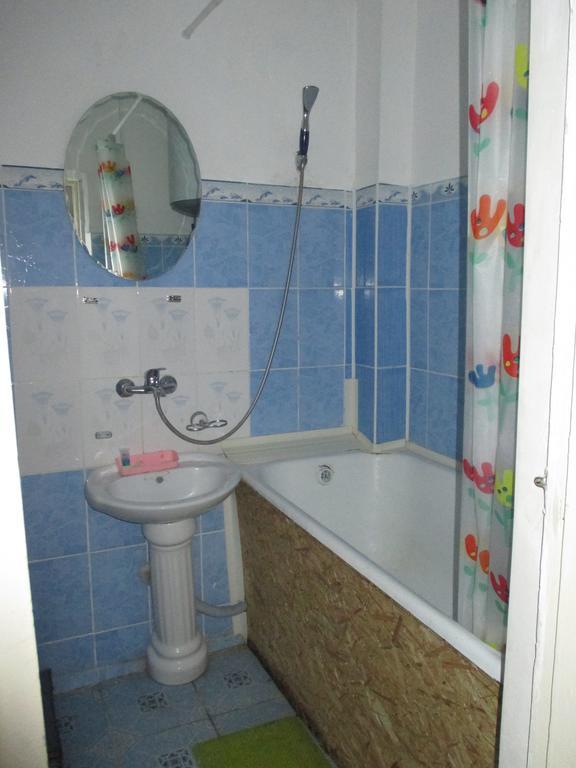 Otel Issyk-Kul カラコル エクステリア 写真