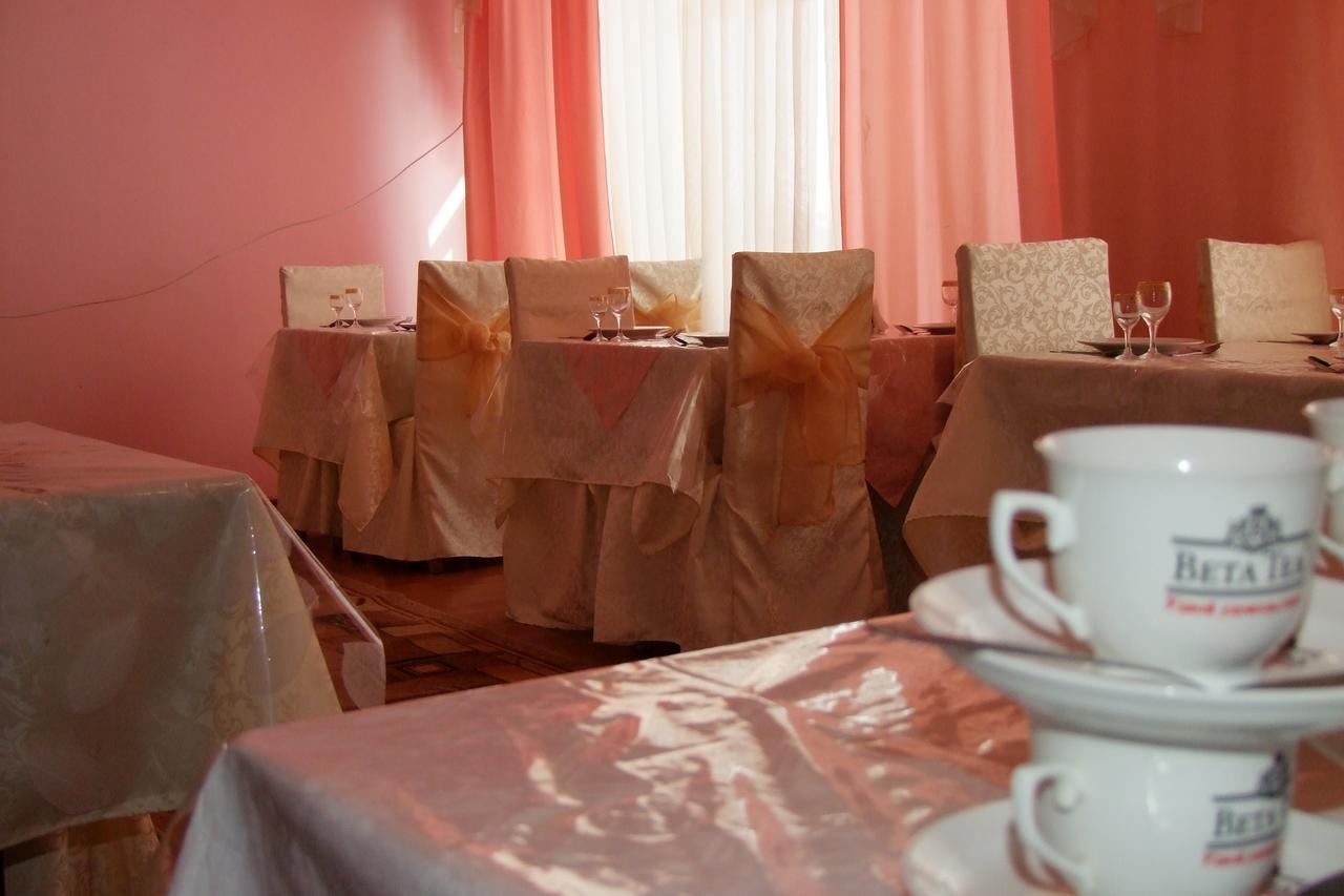 Otel Issyk-Kul カラコル エクステリア 写真