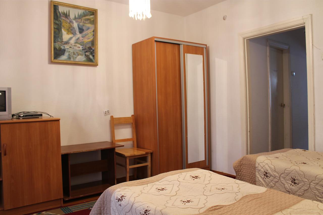 Otel Issyk-Kul カラコル エクステリア 写真